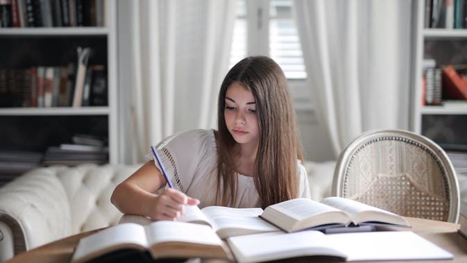 3 Daftar Film yang Menginspirasi untuk Belajar